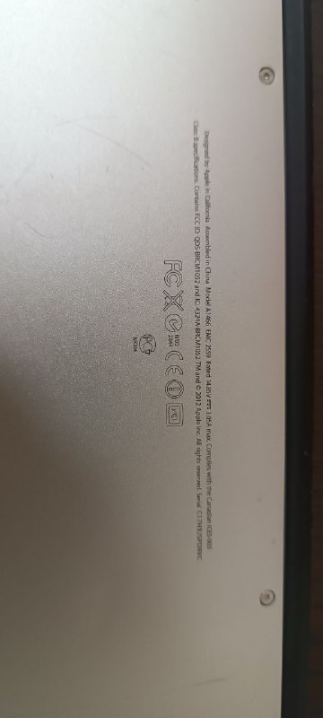 MacBook Air A1466 13.3  Intel Core i5 4GB 512GB SSD 4