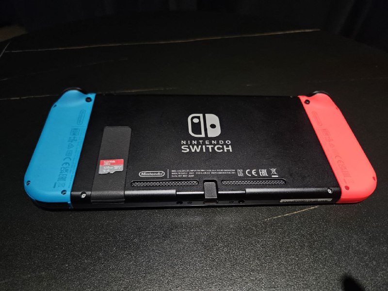 Nintendo Switch LED с новыми джойконами 2