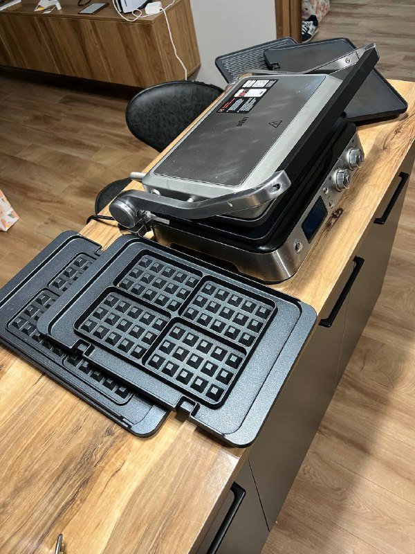 Электрогриль Braun CG9043 с тремя сменными панелями 3