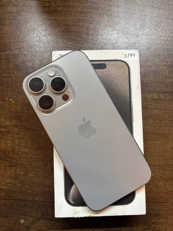 iPhone 15 Pro 256 ГБ 1