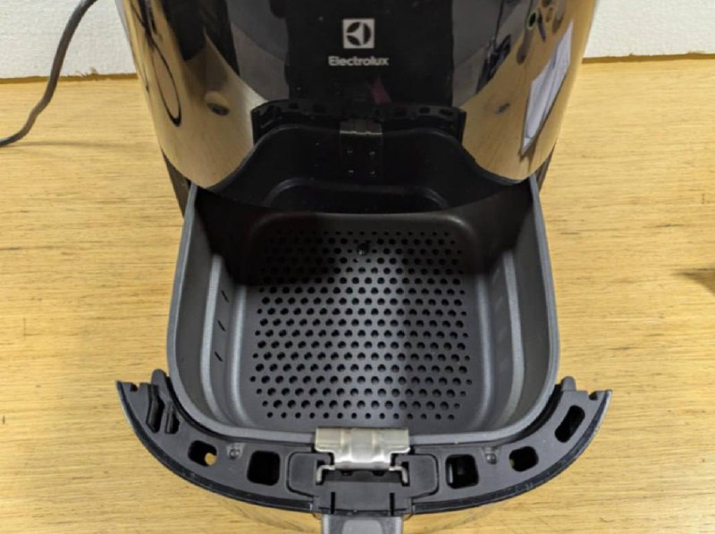 Аэрогриль Electrolux 4