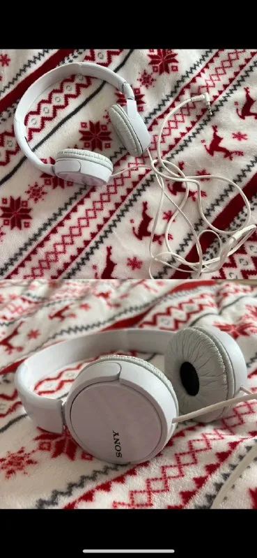 Наушники Sony