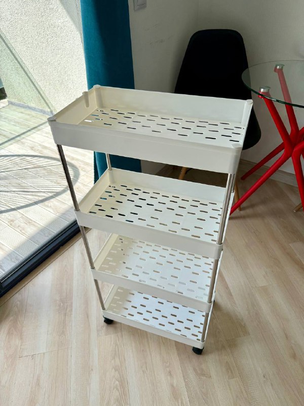 Смарт утюг, вафельный халат, этажерка, картина 6