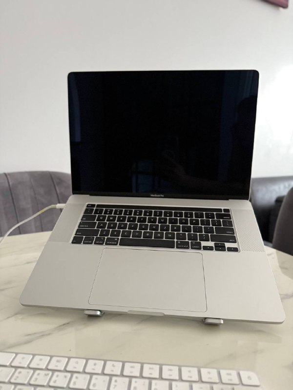 MacBook Pro 16-inch 2019