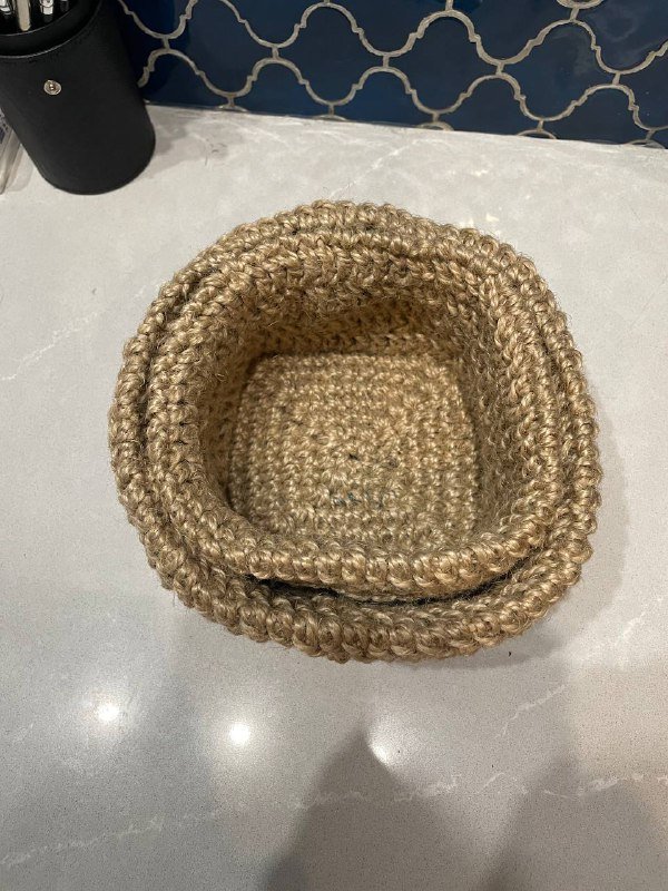 Две корзинки большая и маленькая 2