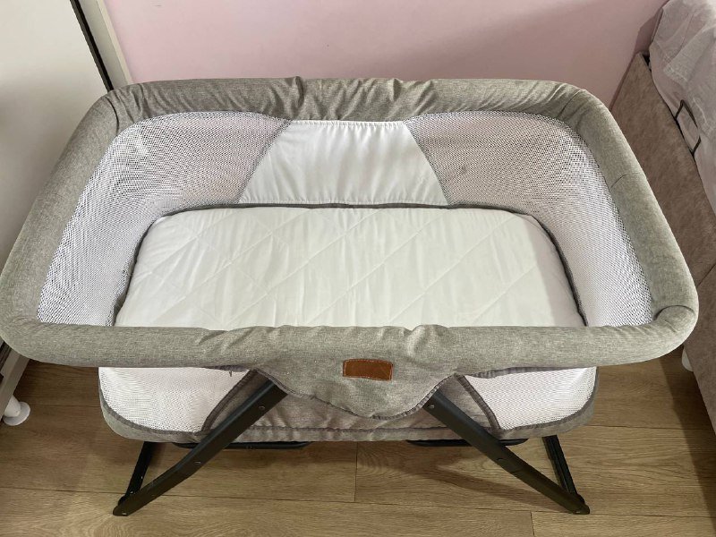 Кроватка для новорожденного малыша 2