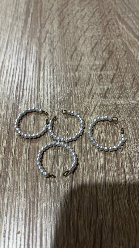 Кольца из бисера 4 штуки