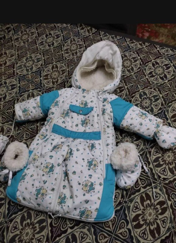 Детский комбинезон-трансформер конверт с сапожками и варежками