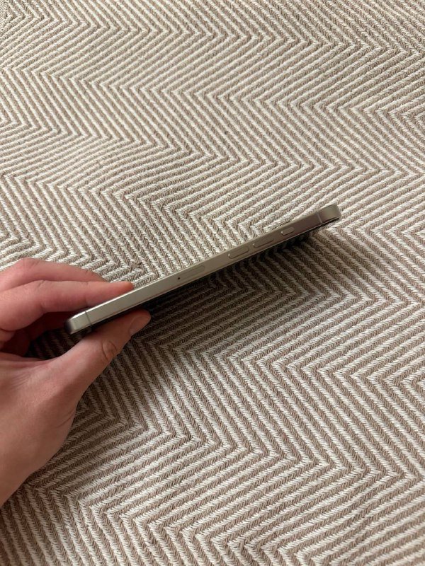 iPhone 16 Pro Max 256 GB Natural Titanium 3