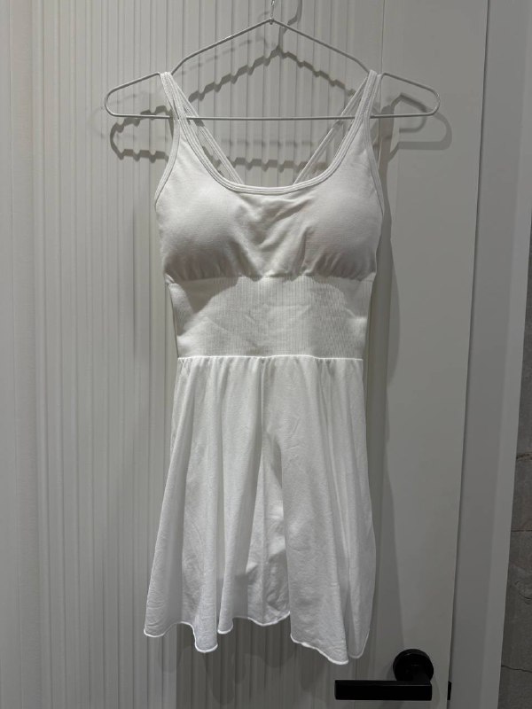 Новое спортивное платье с шортами Размер С 4