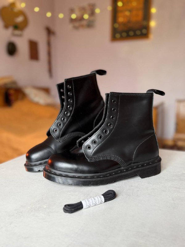 Новые Dr. Martens Mono Smooth Black 41 мужские ботинки