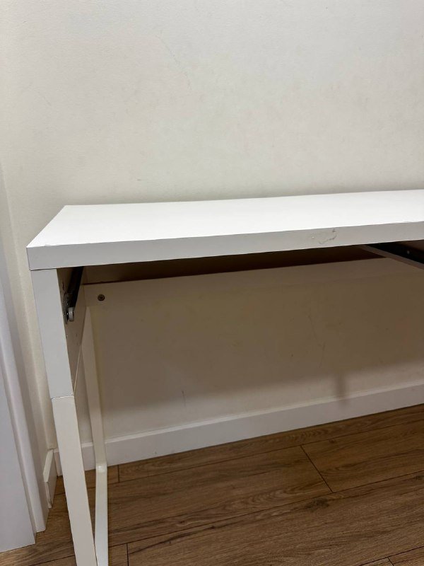 Парта Икея без выдвижных шкафчиков 140х50х75