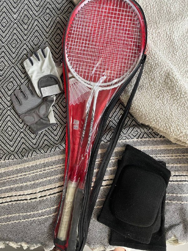 Перчатки, наколенники, бадминтон, сапборд полный комплект