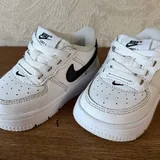 Кроссовки Nike 1