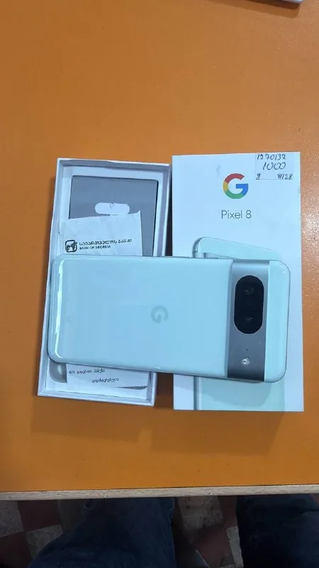 Google Pixel 8 1