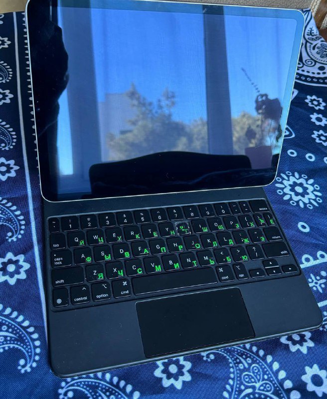 iPad Pro 11 256GB M2, Magic Board оригинал 4