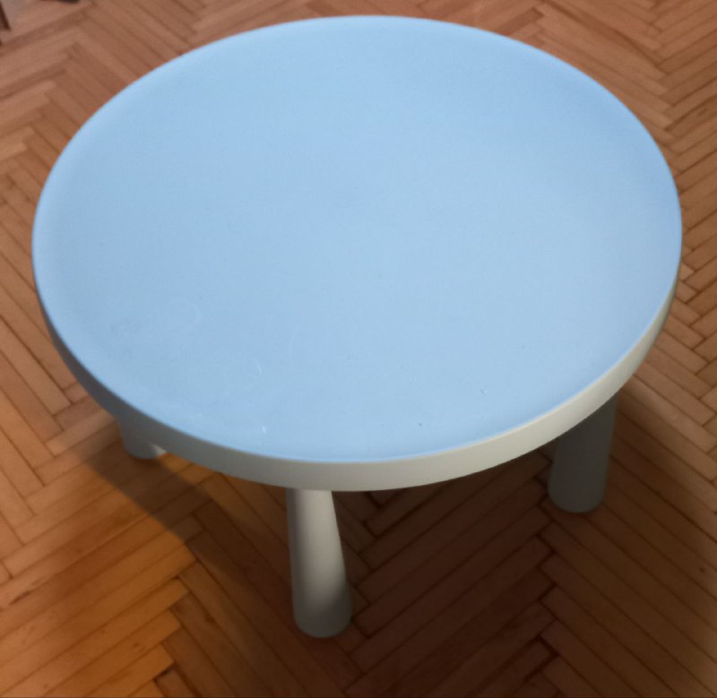 Стол IKEA, пуфик, плойка, колонка, подставки, наушники, адаптер, компьютер