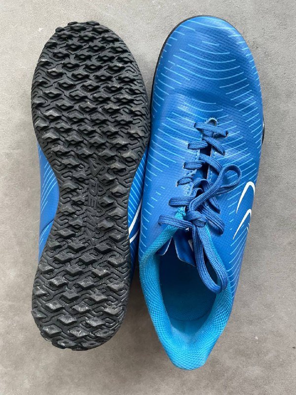 Бутсы футбольные подростковые Demix сороконожки размер 40 2