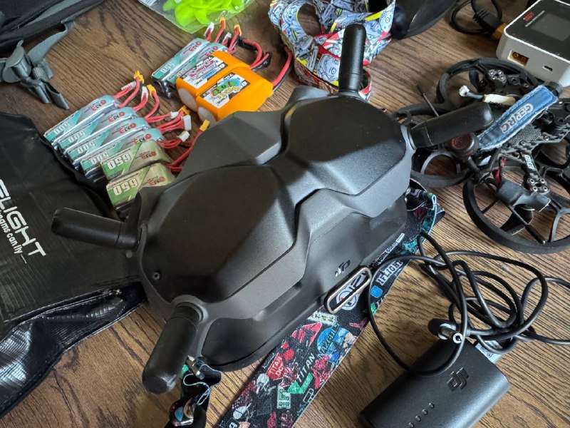 FPV набор DJI Googles, Geprc Cinelog 25, пульт TBS Tango 2, зарядник, батареи 4