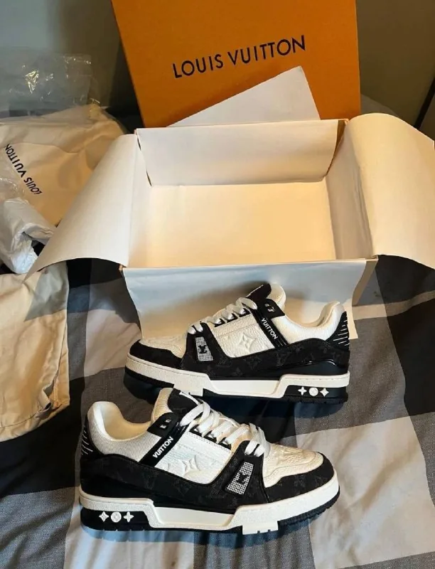 Louis Vuitton Trainer Monogram 1