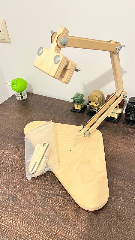 держатель для пялец регулируемый со сменным креплением 2