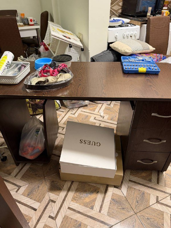 Письменный стол