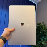 MacBook Pro 2019 4