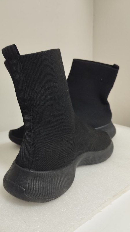 Кроссовки 39 размер 5