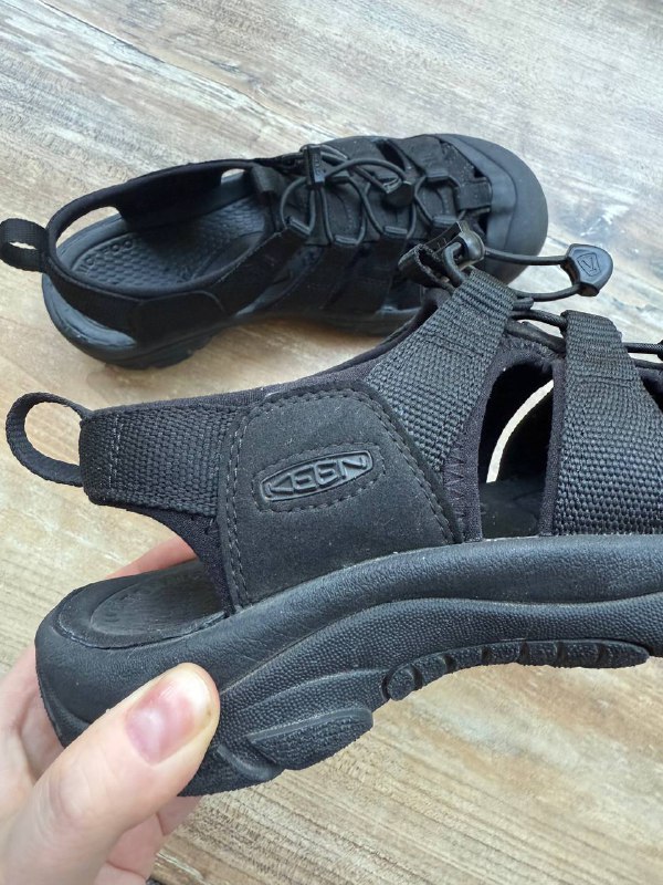 Сандалии keen б/у размер 39-40 унисекс 2