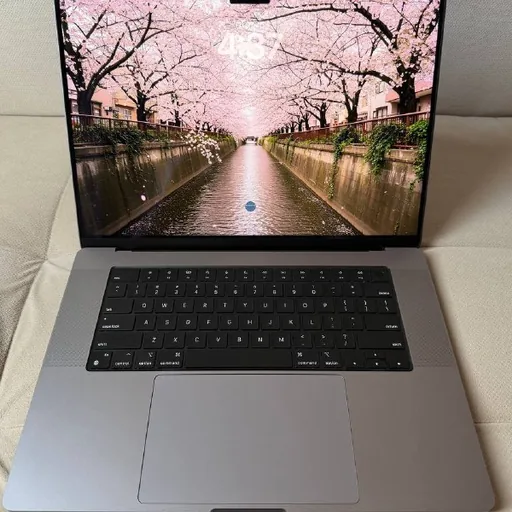 MacBook Pro M1 16 512 GB SSD 16GB RAM