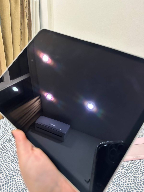 IPad Pro 11” 1st generation 64GB Wi-Fi Silver 2