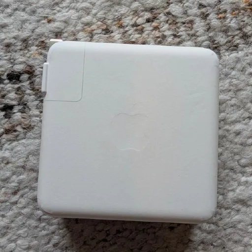 Apple 96W USB-C адаптер питания
