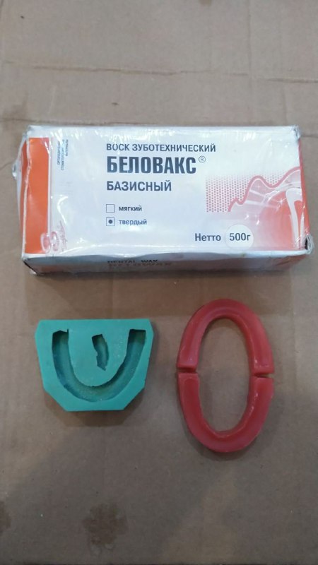 Матрица из селикона для валиков, базисный воск красный