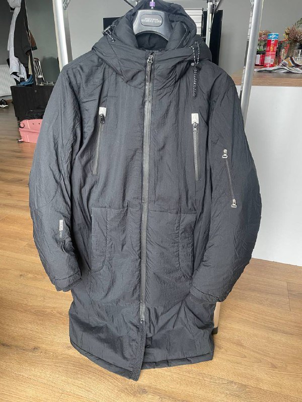 Мужская зимняя куртка размер S 1