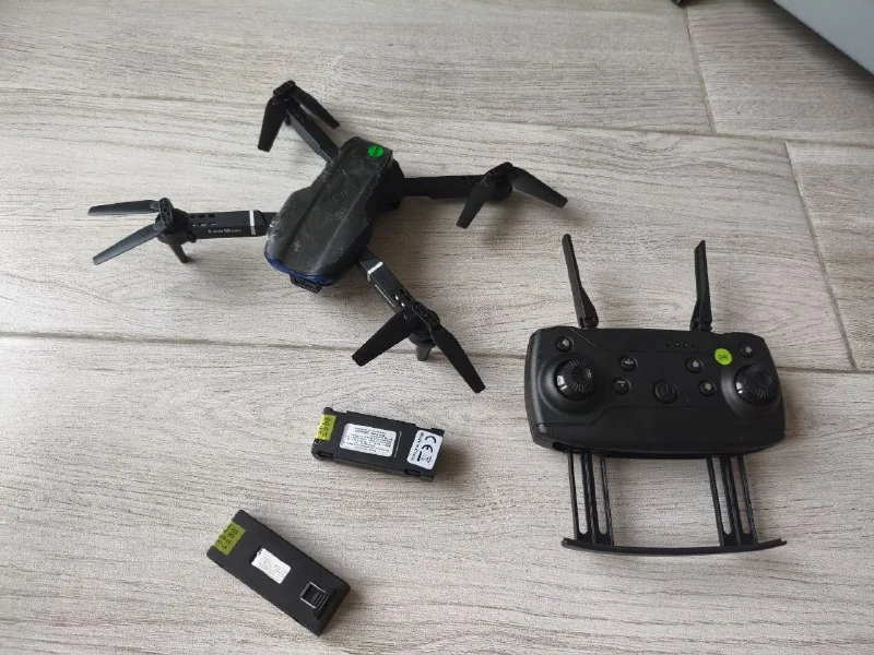 Дрон E99 Pro 1