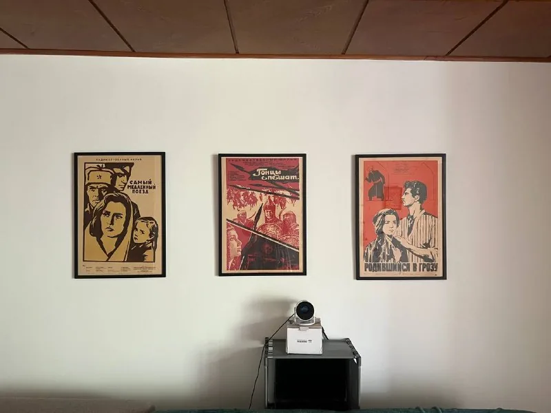 Советские кино-постеры в рамках 1