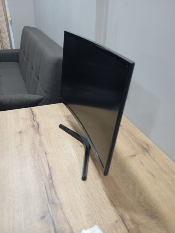 Изогнутый монитор Samsung C24F396FHI 24 дюйма 2