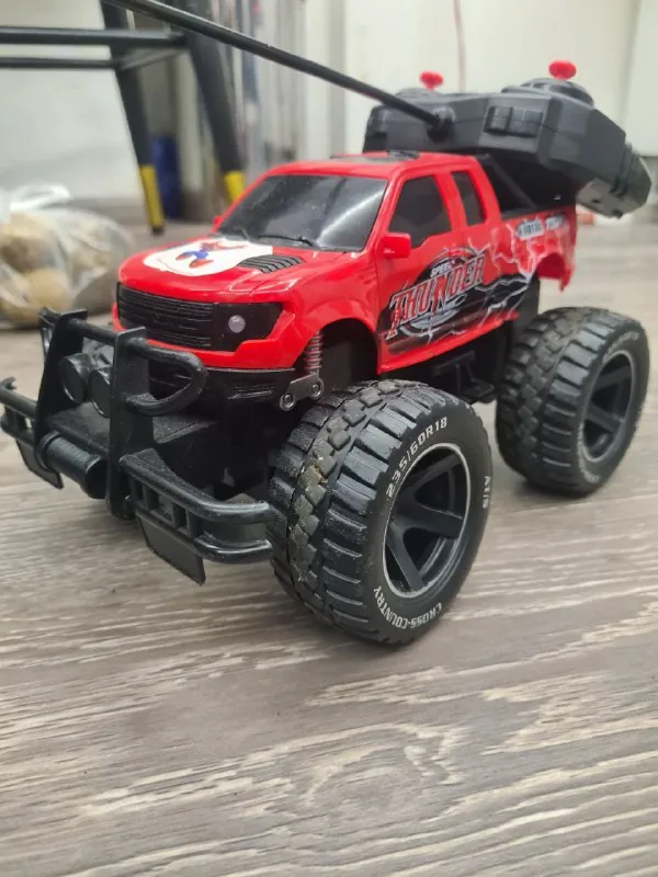 Two remote-controlled cars 1