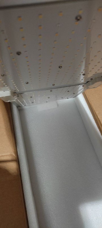 Компоненты компьютера, монитор, гитара, лампа, гриндер, розетка программируемая, мешки 3