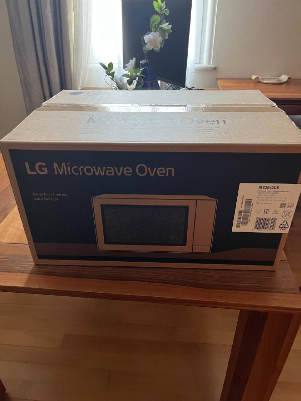 Микроволновка LG MS2042DB