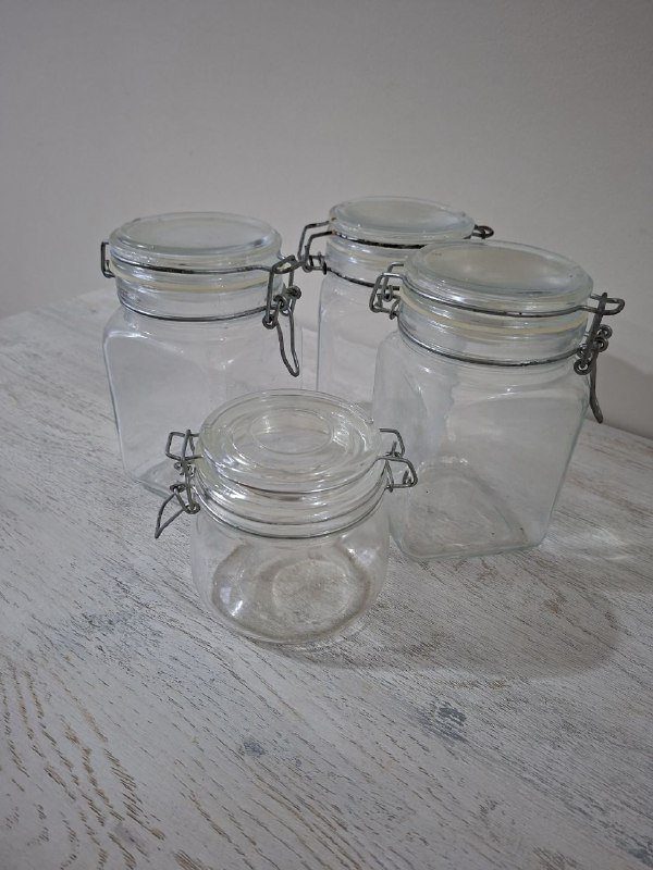 Банки стеклянные герметичные 1л, 0.5л