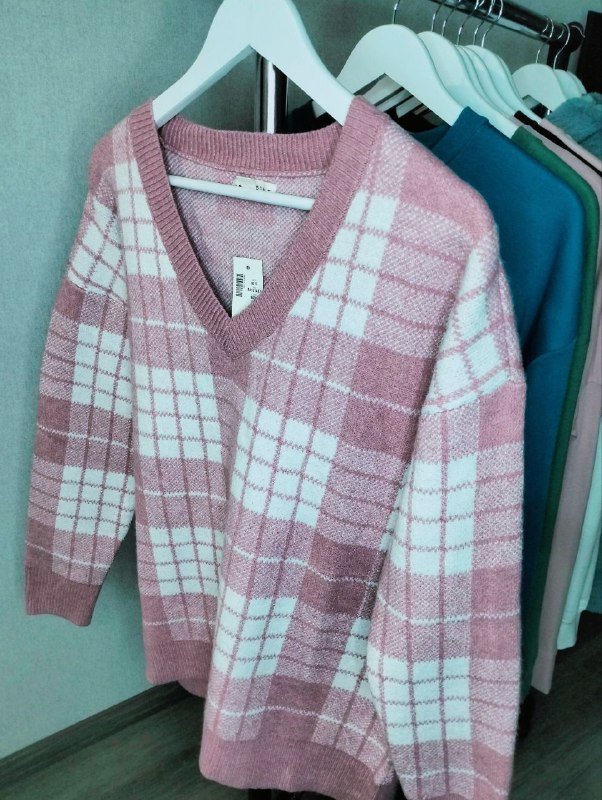 Розовый клетчатый свитер женский новый 5
