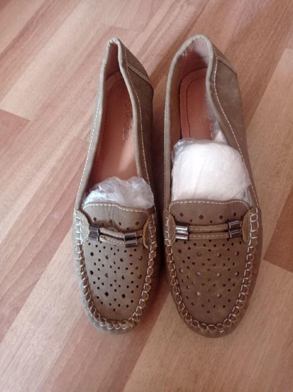 белые сабо 40, черные сабо 39, золотистые сабо 38, серые босоножки 39, серебристые сабо 38, синие балетки 39, туфли под питона 40, золотистые босоножки 40, коричневые туфли 40, балетки 39 9