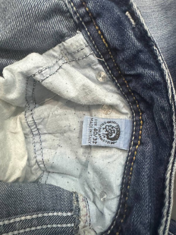 Джинсы Diesel в стиле Butcut 7
