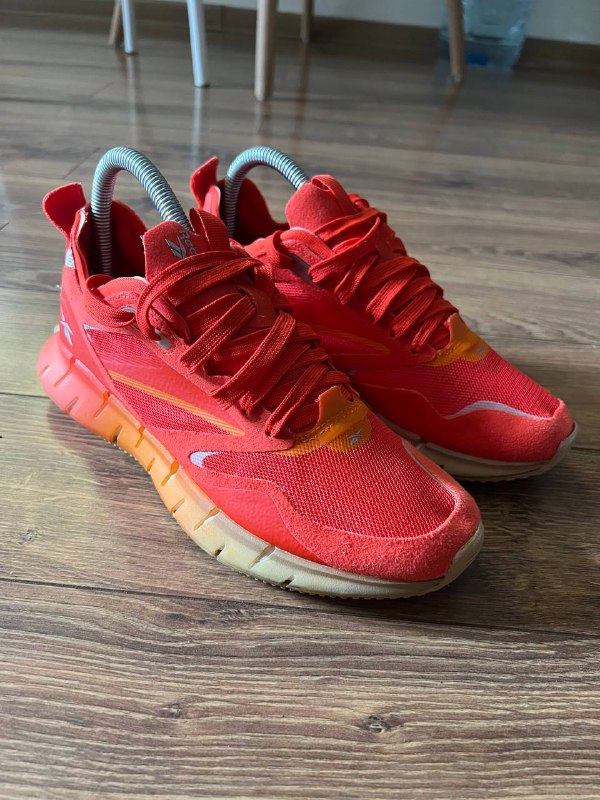 Кроссовки Reebok оригинал 37,5