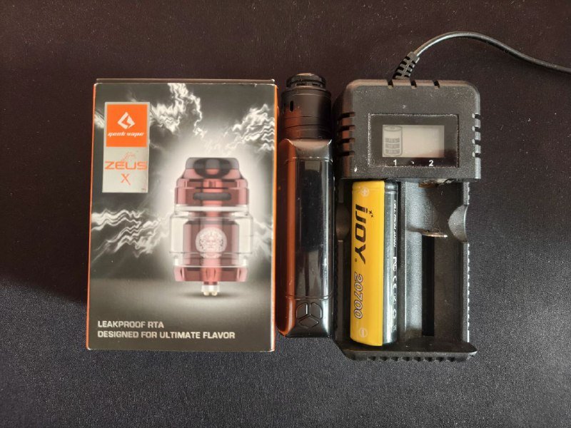 бокс-мод Vaporesso Armour Pro, атомайзер Vandy Vape Phobia V2 RDA, Geekvape Zeus X RTA, ватка 6