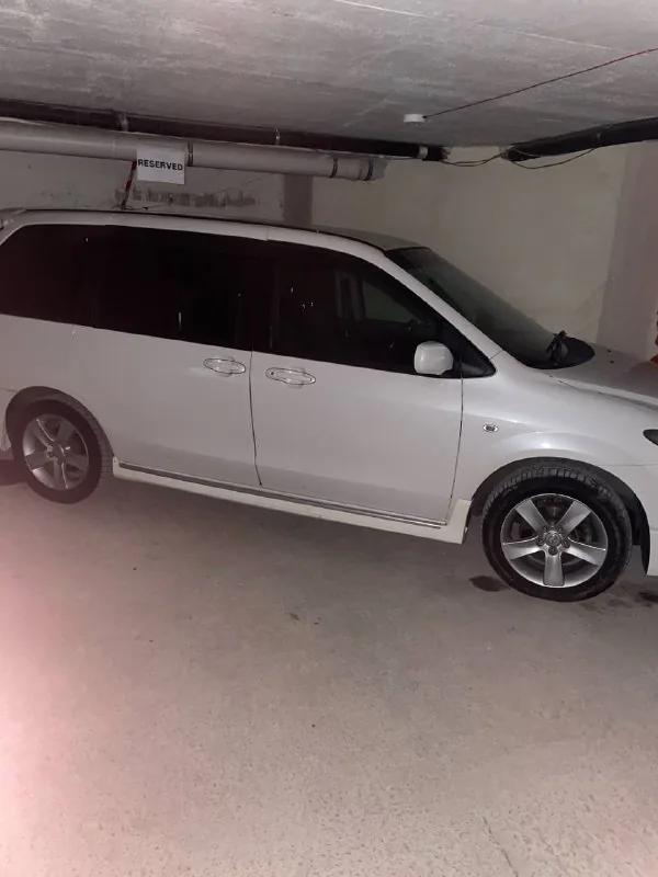 Mazda MPV 1