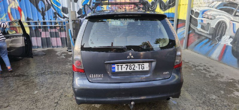 Mitsubishi Grandis 2.0 diesel 2005 механика 2