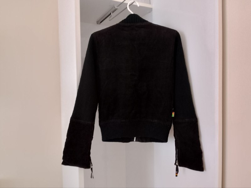 Бомбер от KanaBeach на синтепоне, новый 2