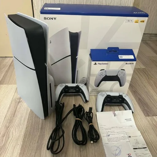 PlayStation 5 Slim, 2 контроллера, FIFA 26